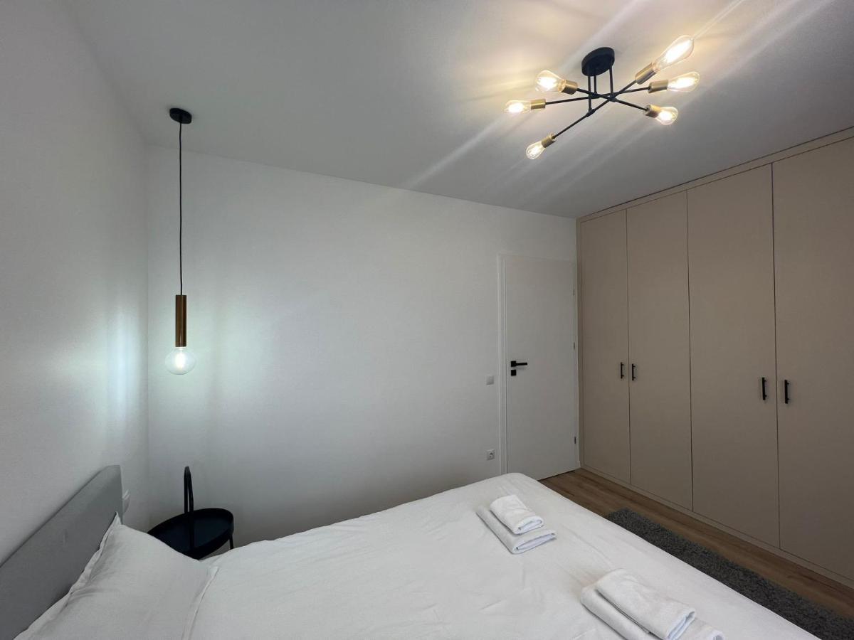 Riverside 3 Apartment